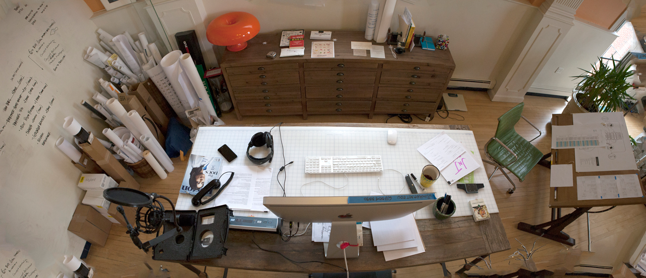 studio_juhan_desk_pano